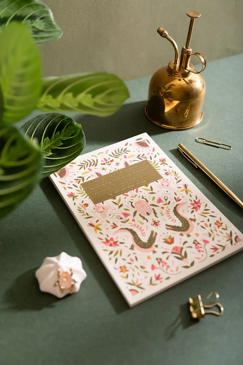 all-the-ways-to-say-pink-croco-notizbuch-a5-goldfolie image 3