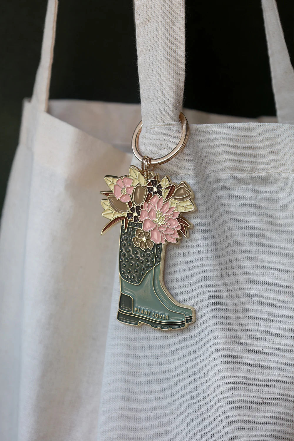 all-the-ways-to-say-plant-lover-boots-schl-sselanh-nger-gold image 2