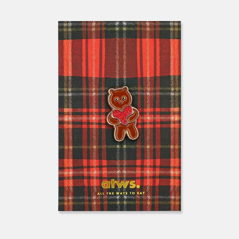 all-the-ways-to-say-pins-anstecker-lover-bear-b-r-mit-herz image 1