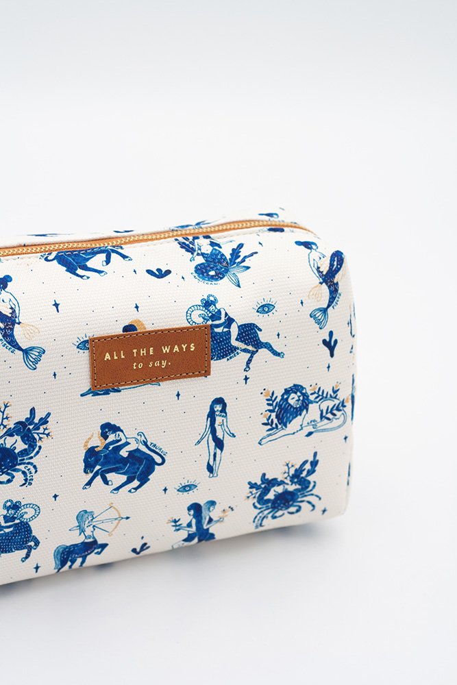 all-the-ways-to-say-astro-kulturtasche-blau-sterne-recycelt image 5