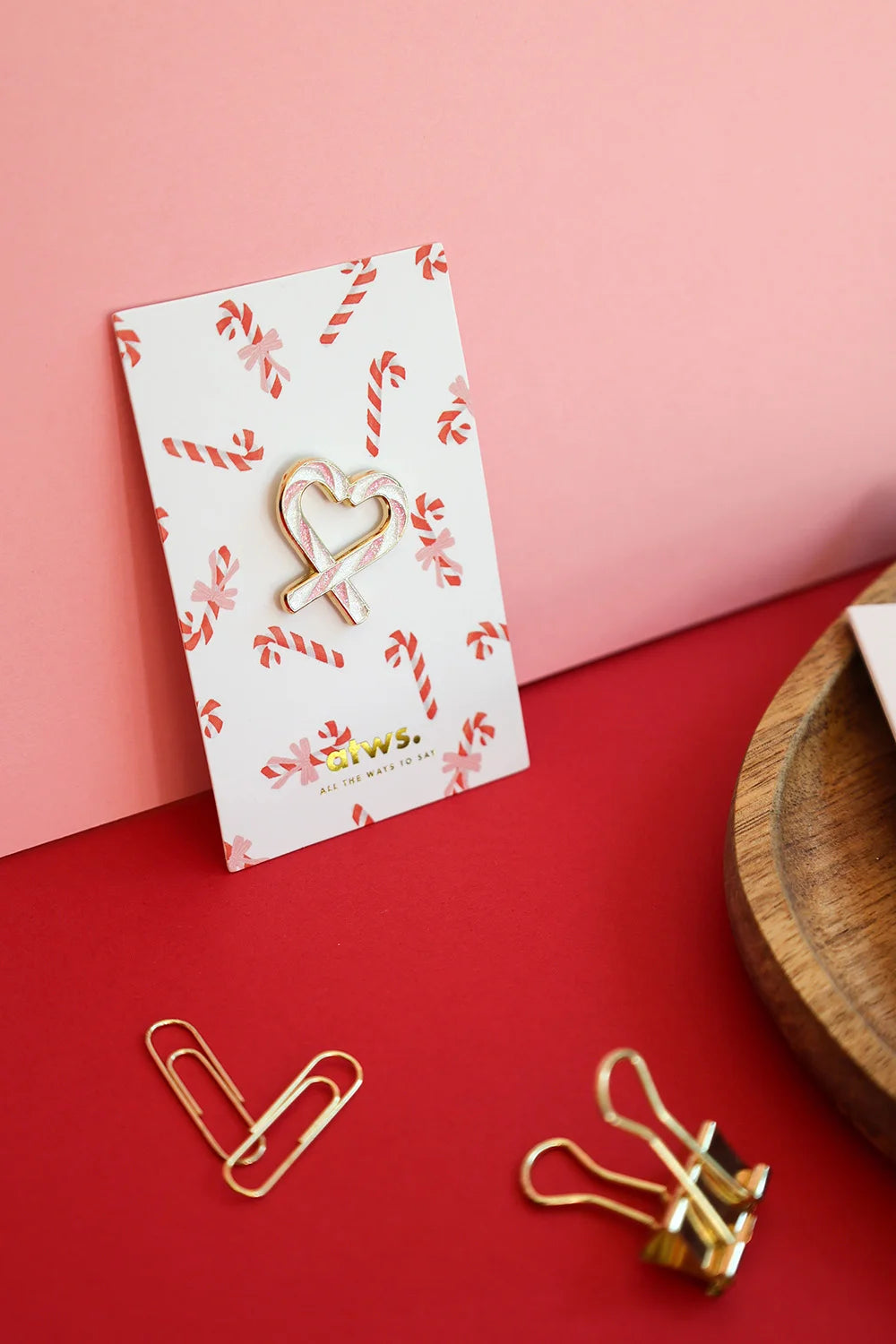 all-the-ways-to-say-sugar-heart-pin-emaille-herz-19mm image 2