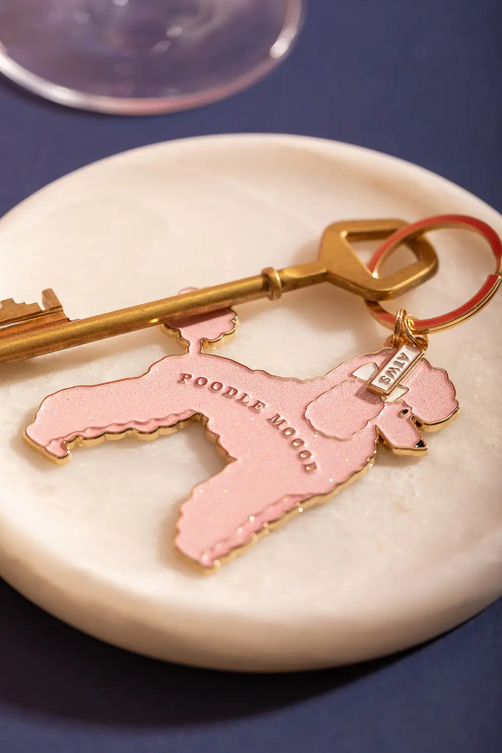 all-the-ways-to-say-poodle-mood-schl-sselanh-nger-pudel-rosa-gold image 5