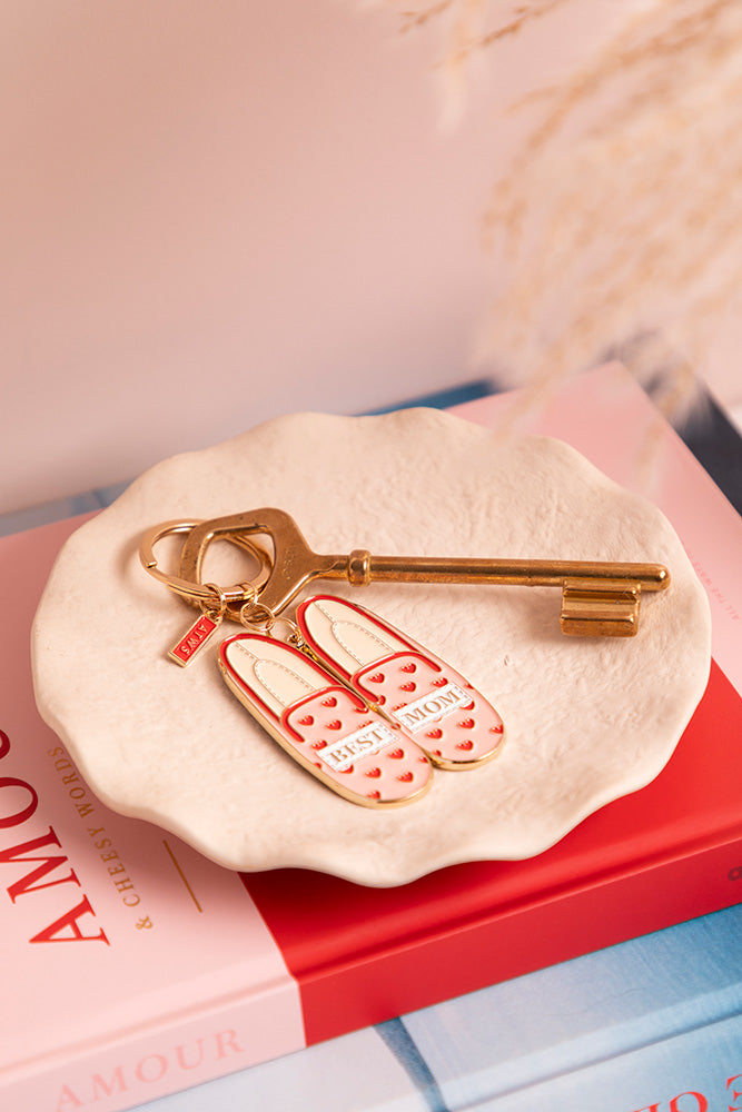 all-the-ways-to-say-best-mom-shoes-schl-sselanh-nger-gold image 2