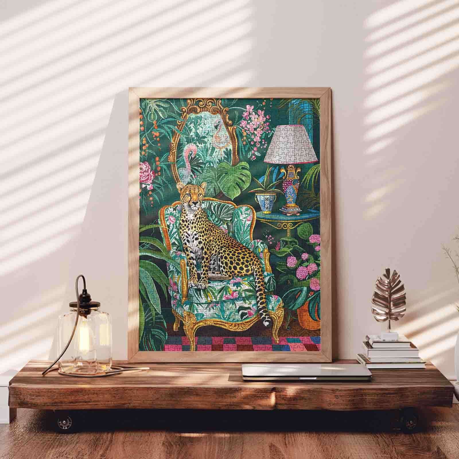 tucocoo-leopard-lounge-retreat-puzzle-1000-teile-leopard image 3