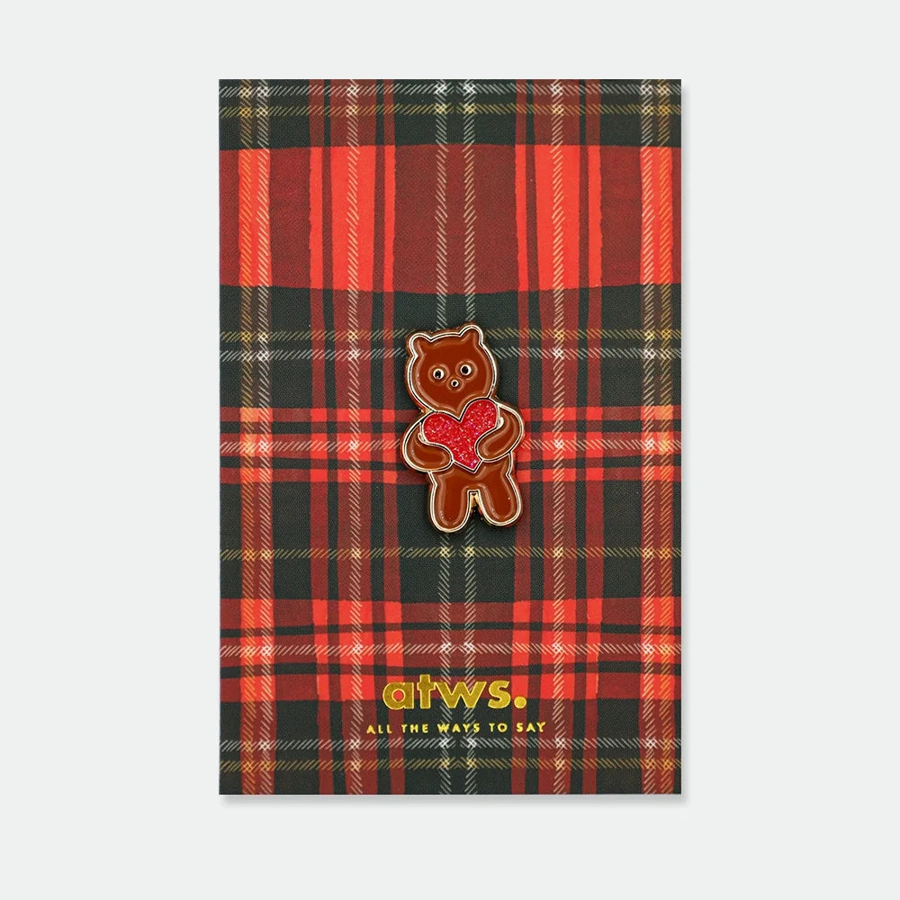 all-the-ways-to-say-pins-anstecker-lover-bear-b-r-mit-herz image 1