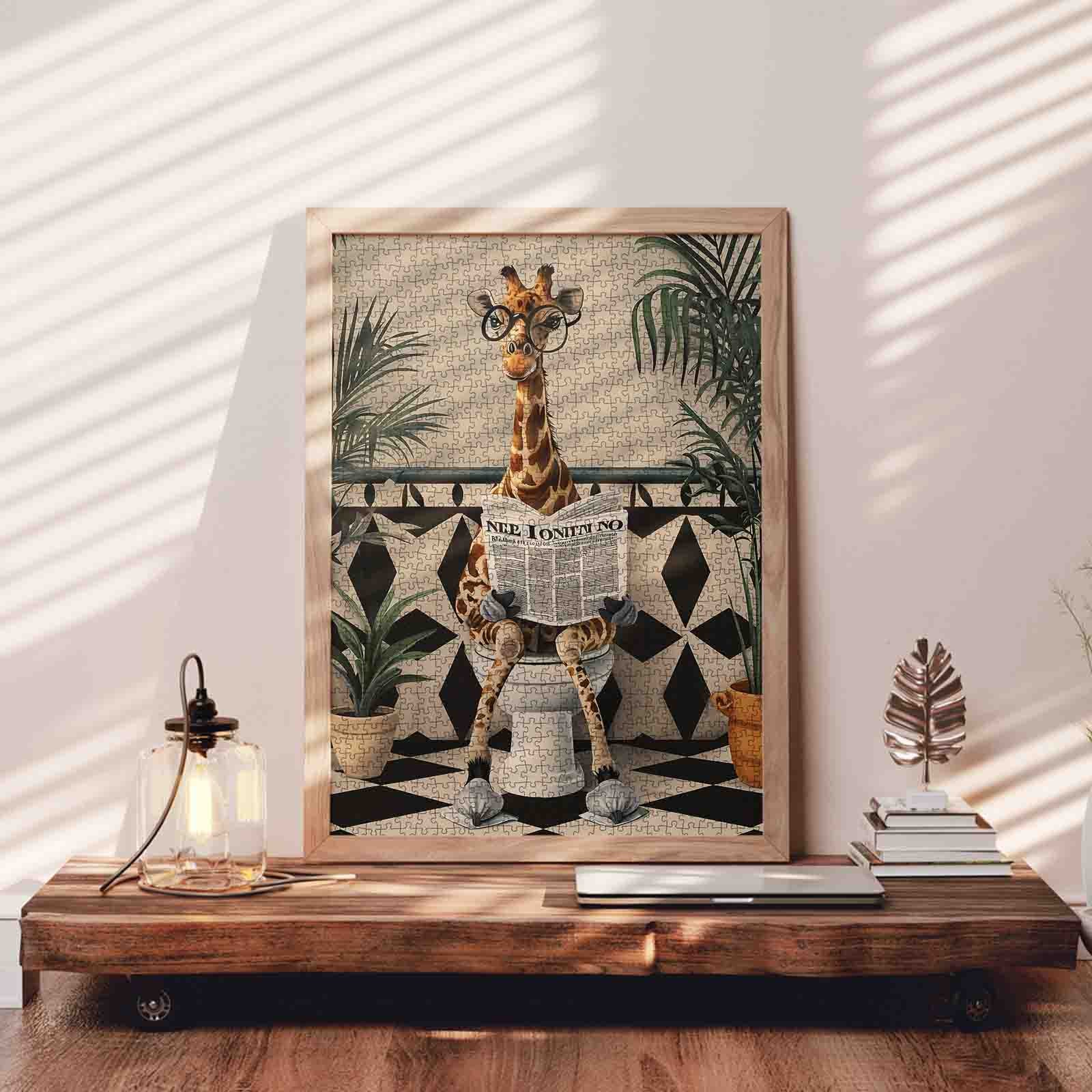 tucocoo-giraffe-reading-newspaper-on-toilet-puzzle-1000-teile image 3