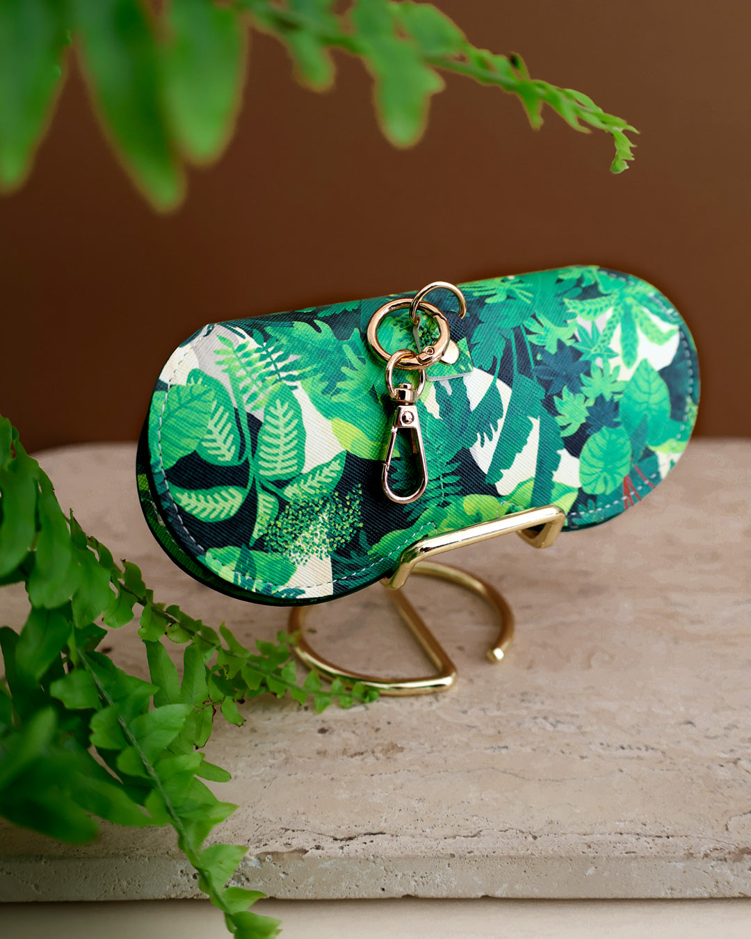 all-the-ways-to-say-green-cliff-clip-case-brillenetui-gr-n image 4