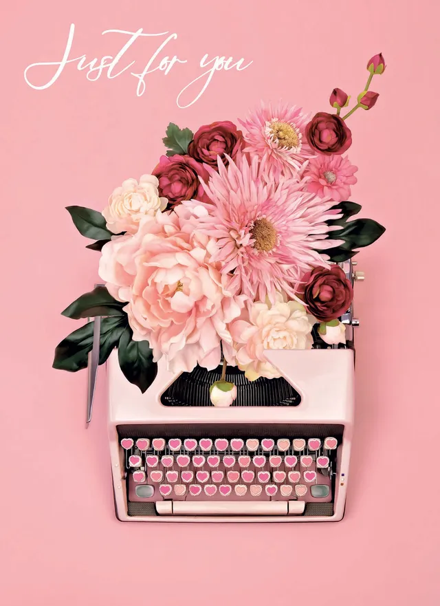 otter-house-pretty-typewriter-geburtstagskarte-floral-blumen image 1
