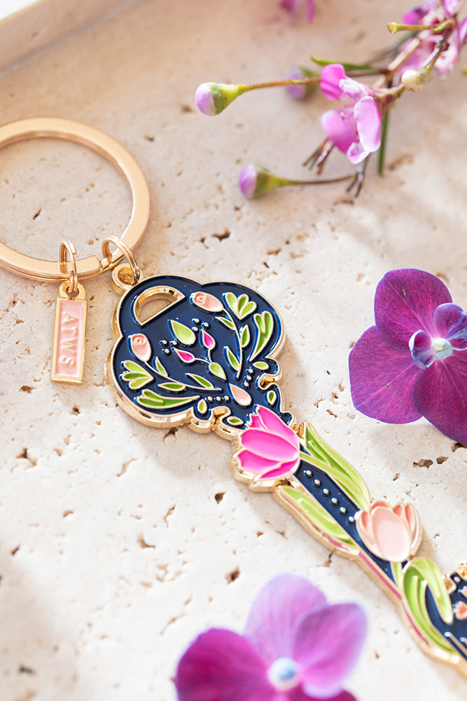 all-the-ways-to-say-garden-key-schl-sselanh-nger-emaille-gold image 4