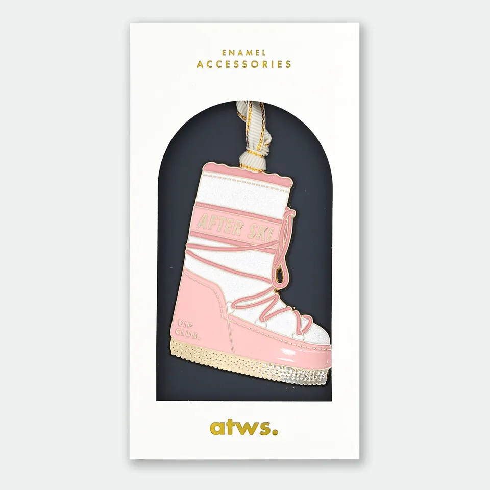 all-the-ways-to-say-snow-boot-weihnachtsanh-nger-emaille image 1