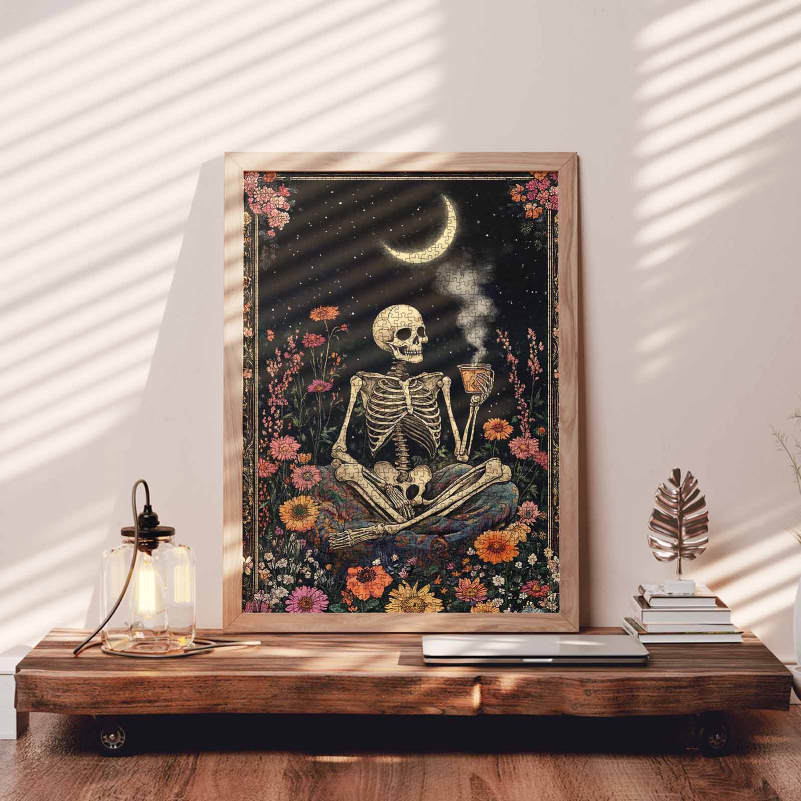tucocoo-moonlit-skeleton-puzzle-1000-teile-mond image 3