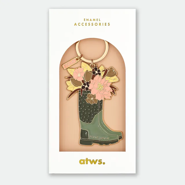 all-the-ways-to-say-plant-lover-boots-schl-sselanh-nger-gold image 1