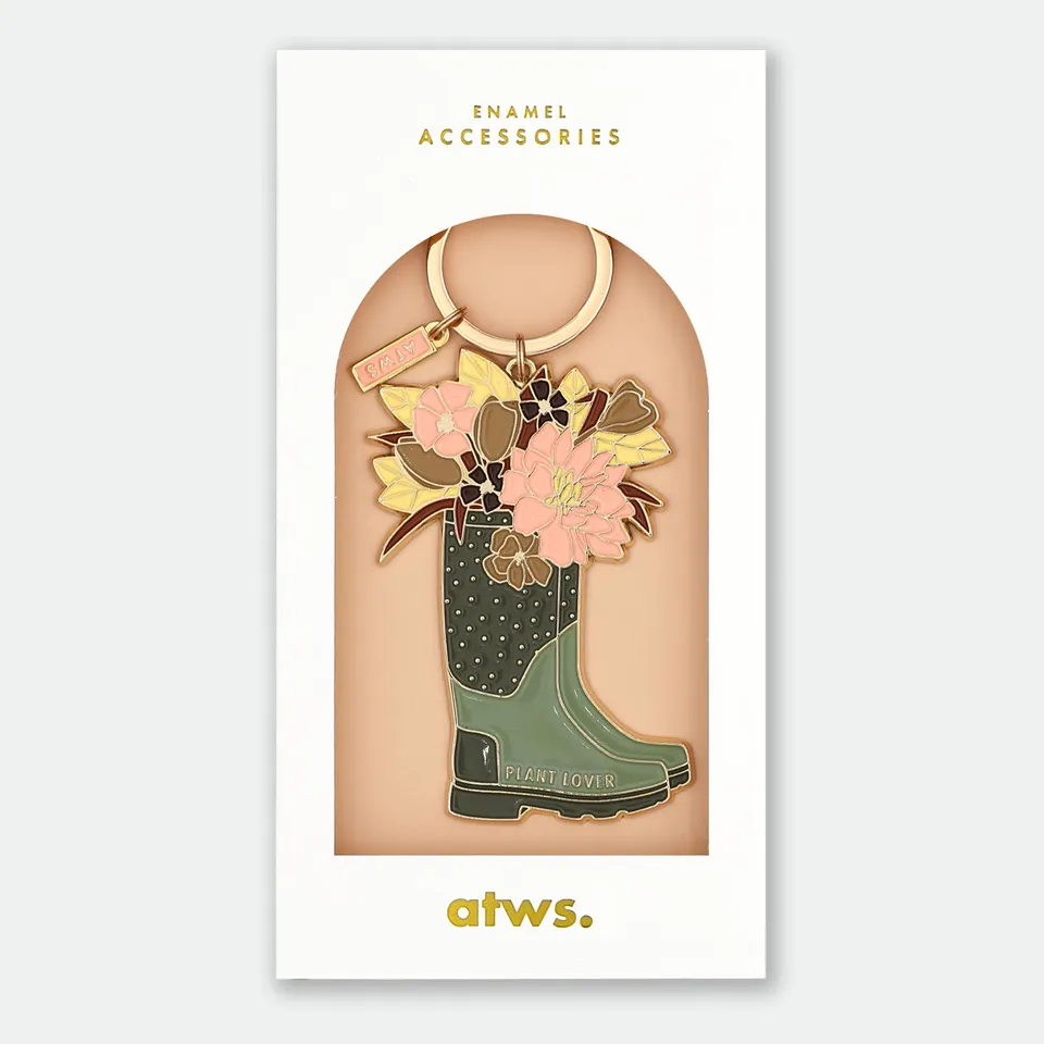 all-the-ways-to-say-plant-lover-boots-schl-sselanh-nger-gold image 1