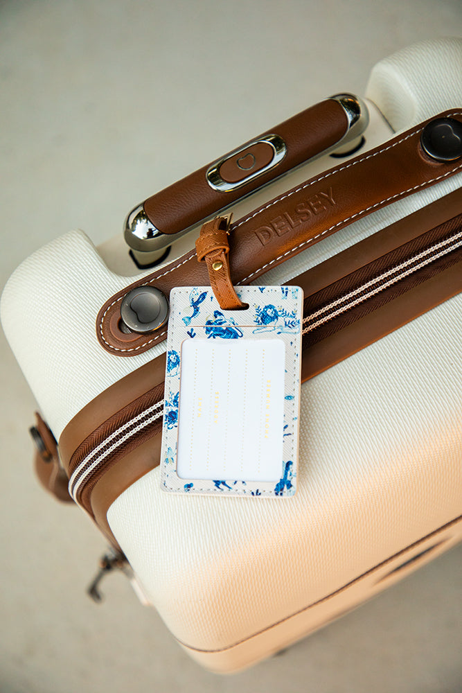 all-the-ways-to-say-astro-reiseset-blau-reisepassh-lle-anh-nger image 3
