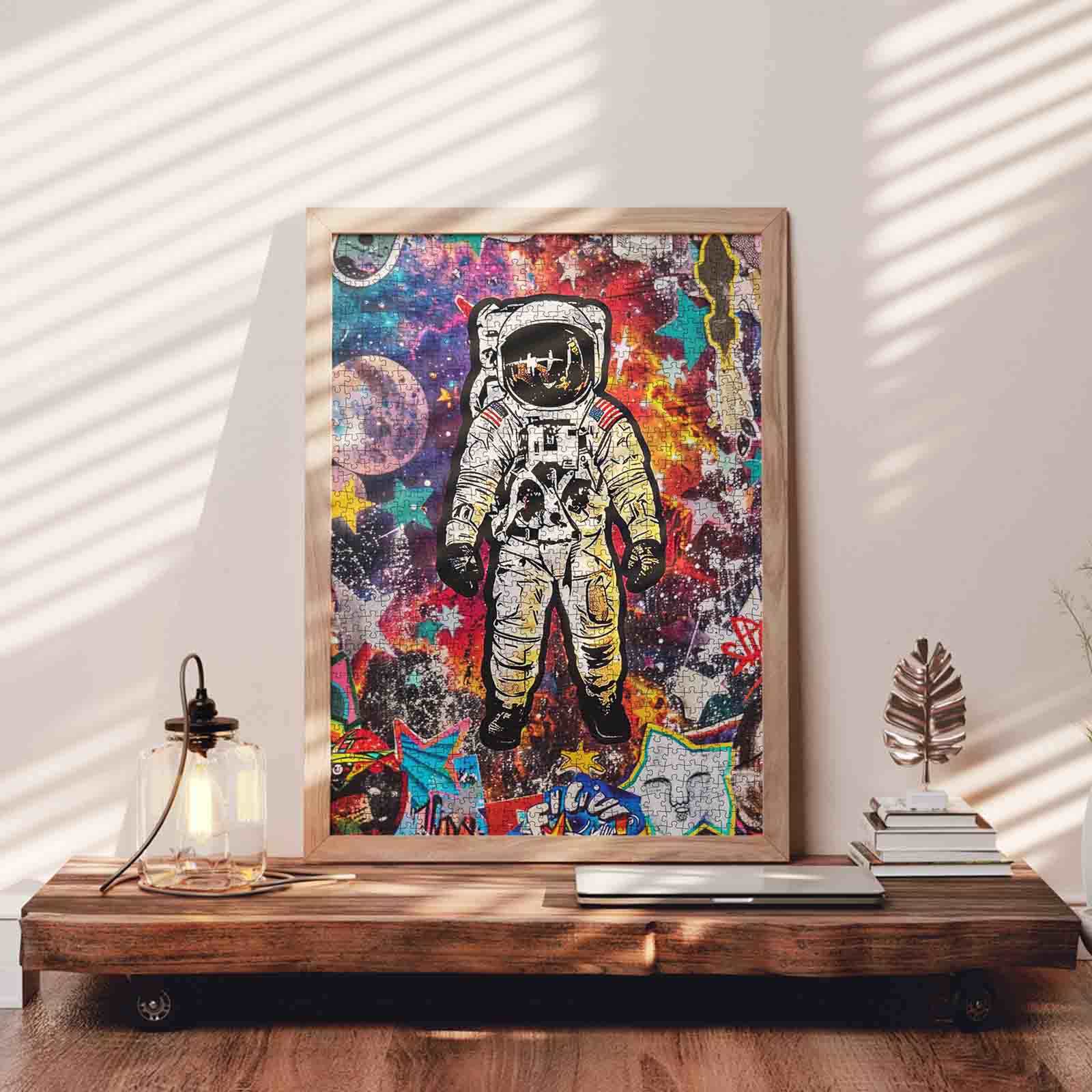 tucocoo-graffiti-astronaut-puzzle-1000-teile-streetart-neon image 3