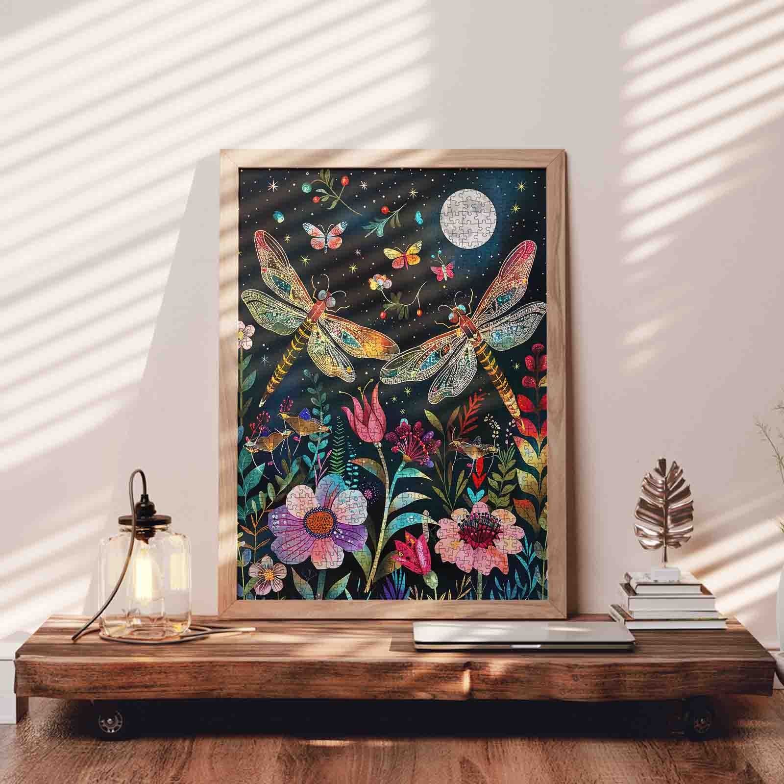 tucocoo-moonlit-dragonflies-floral-garden-puzzle-1000-teile-nacht image 3