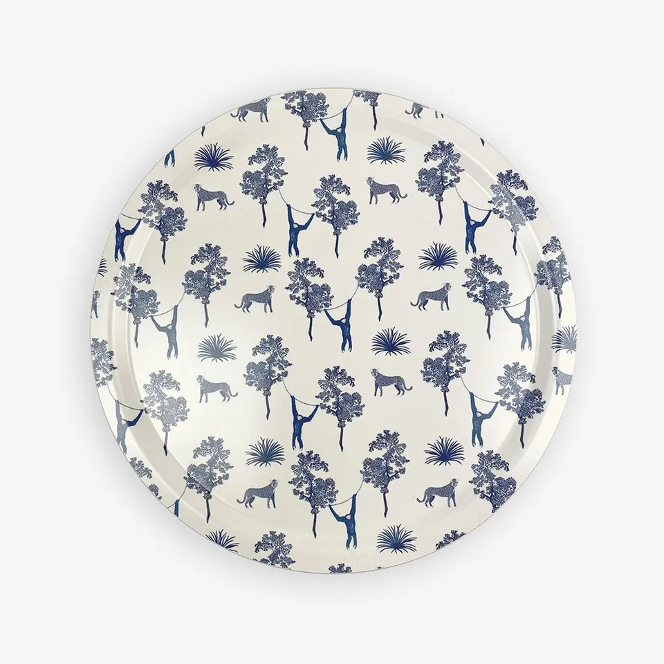 all-the-ways-to-say-round-trays-blue-jungle-tablett-rund-39-cm image 1