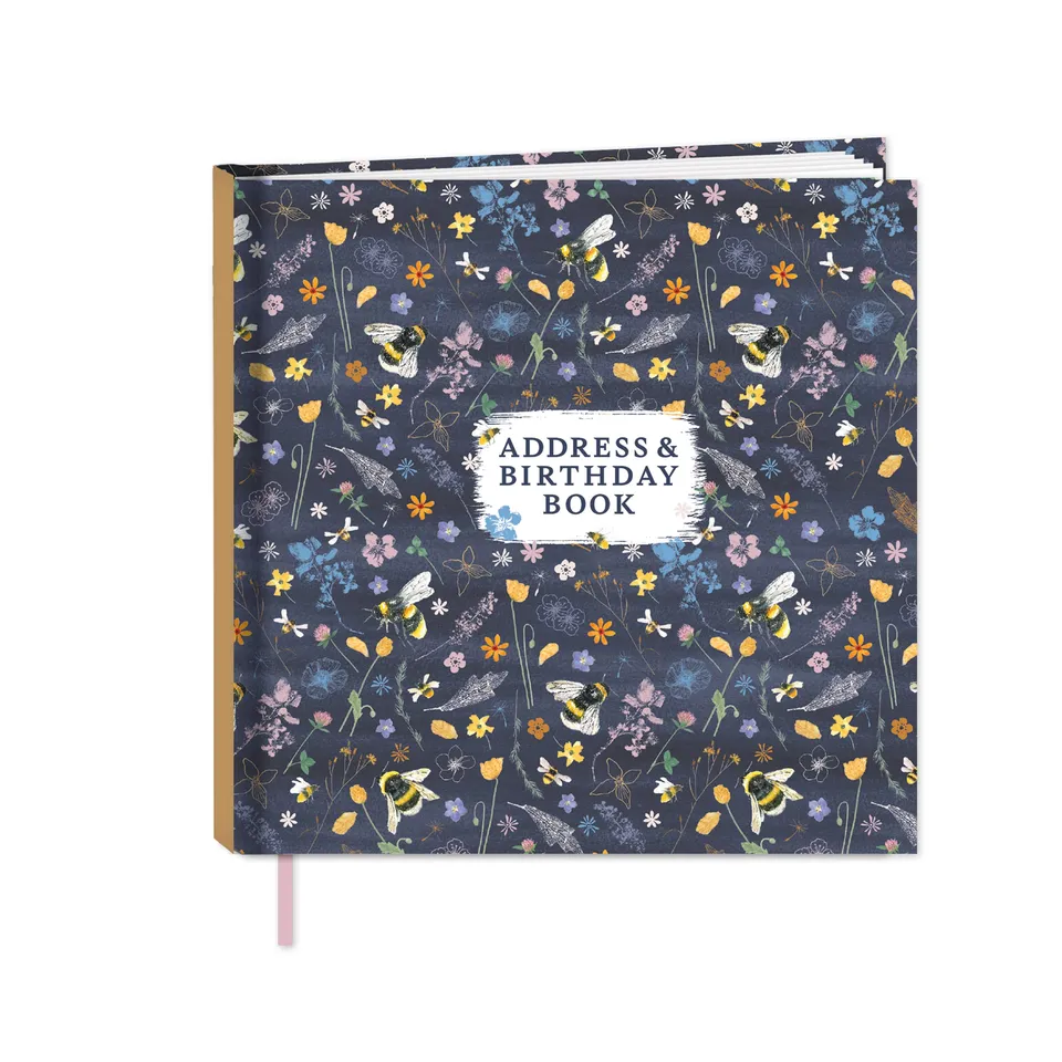otter-house-beyond-hedgerow-adressbuch-bees-flowers image 1