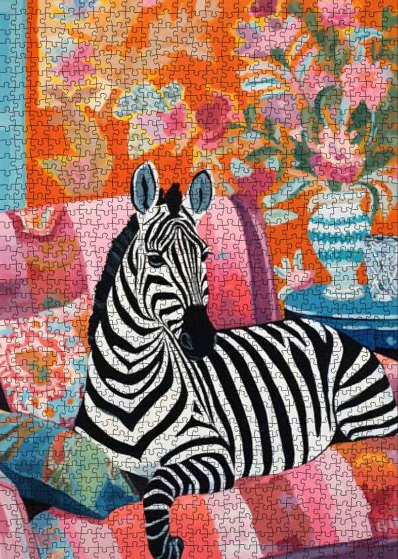 tucocoo-stylish-zebra-on-sofa-puzzle-1000-teile-zebra image 2
