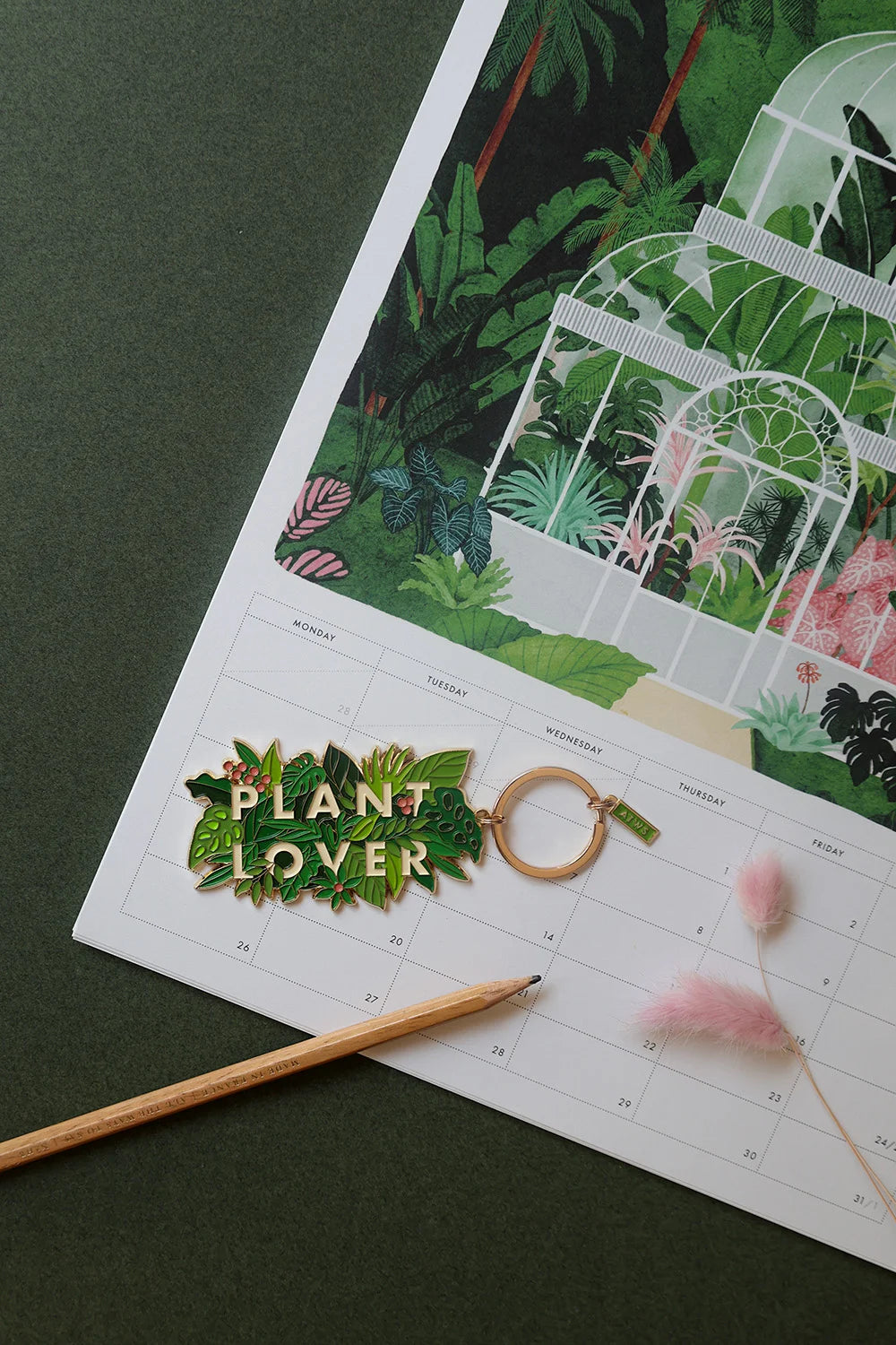 all-the-ways-to-say-plant-addict-schl-sselanh-nger-gold image 3