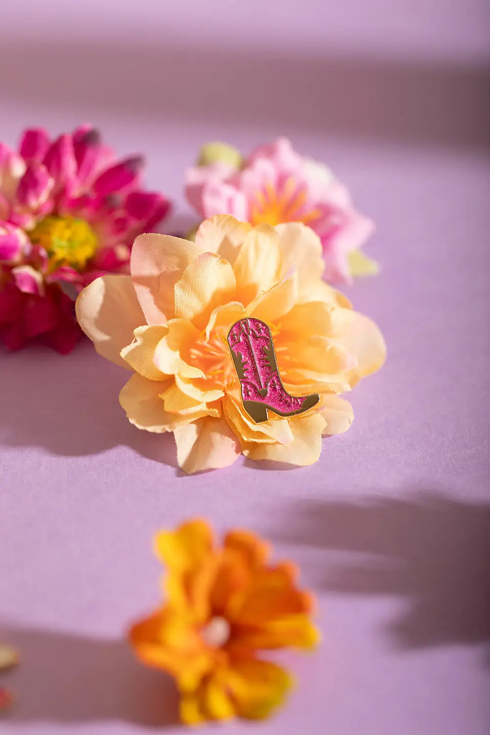 all-the-ways-to-say-pink-santiag-pin-cowboystiefel-gold image 4