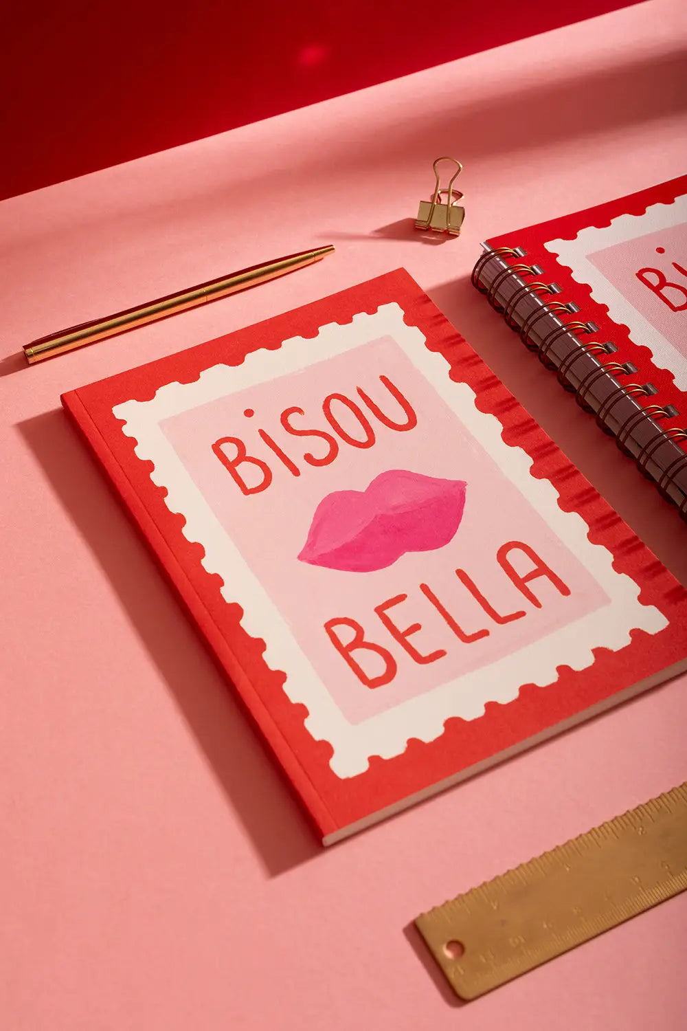 all-the-ways-to-say-bisou-bella-notizbuch-a5-rot-lippen image 2