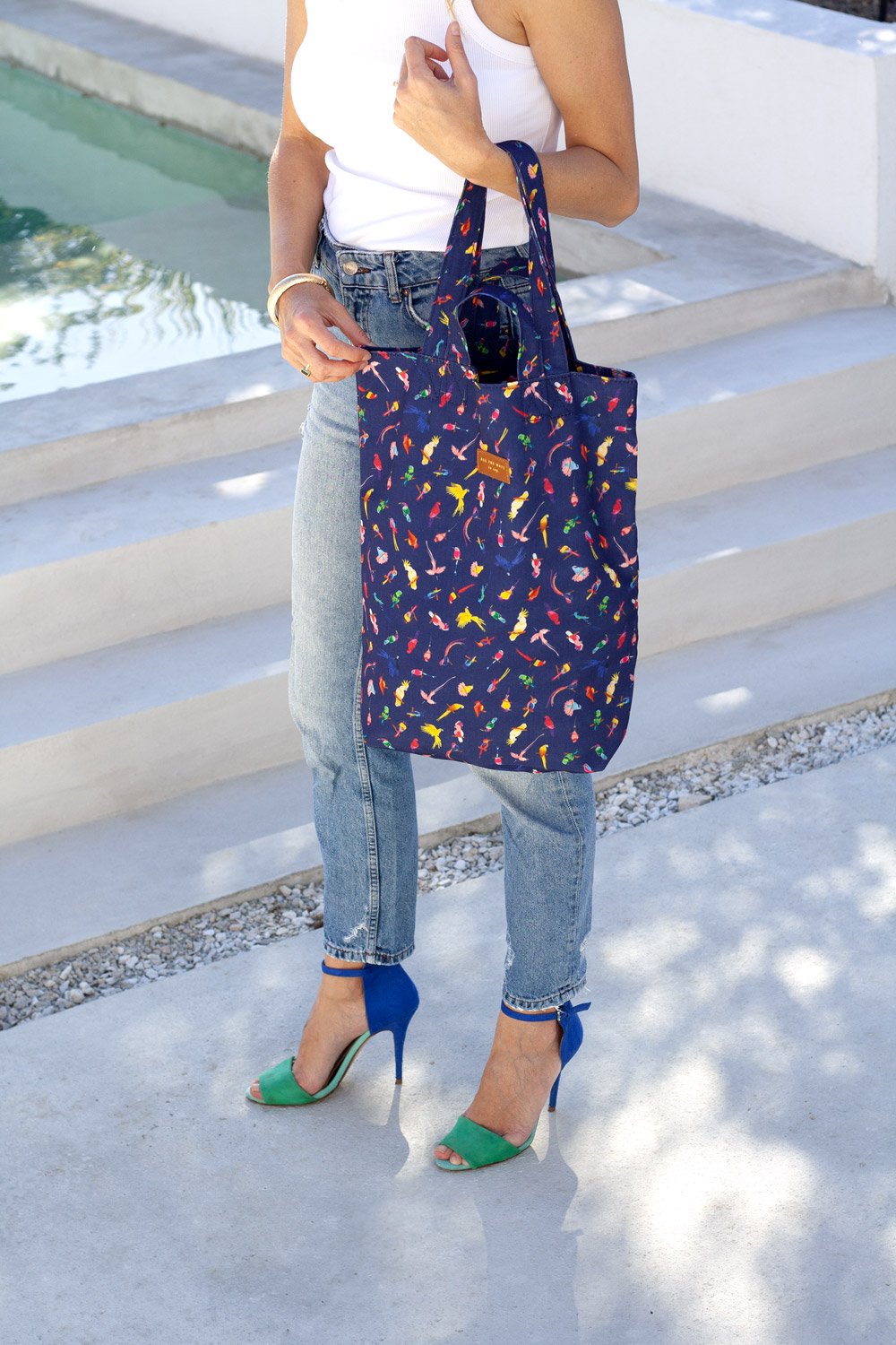 all-the-ways-to-say-neon-birds-tote-bag-43x32-cm-recycled image 3