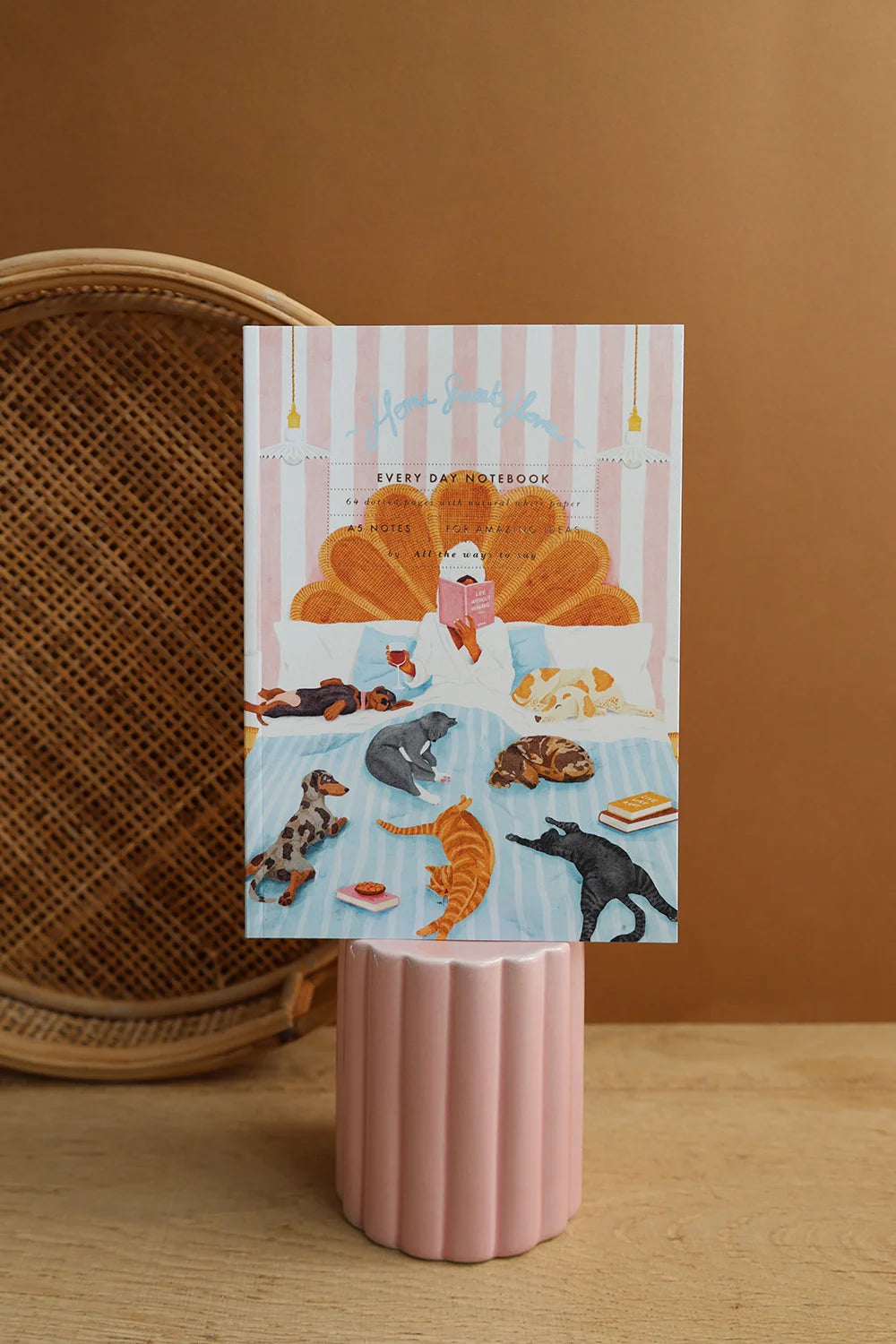 all-the-ways-to-say-without-humans-notizbuch-a5-goldfolie-tiere image 4