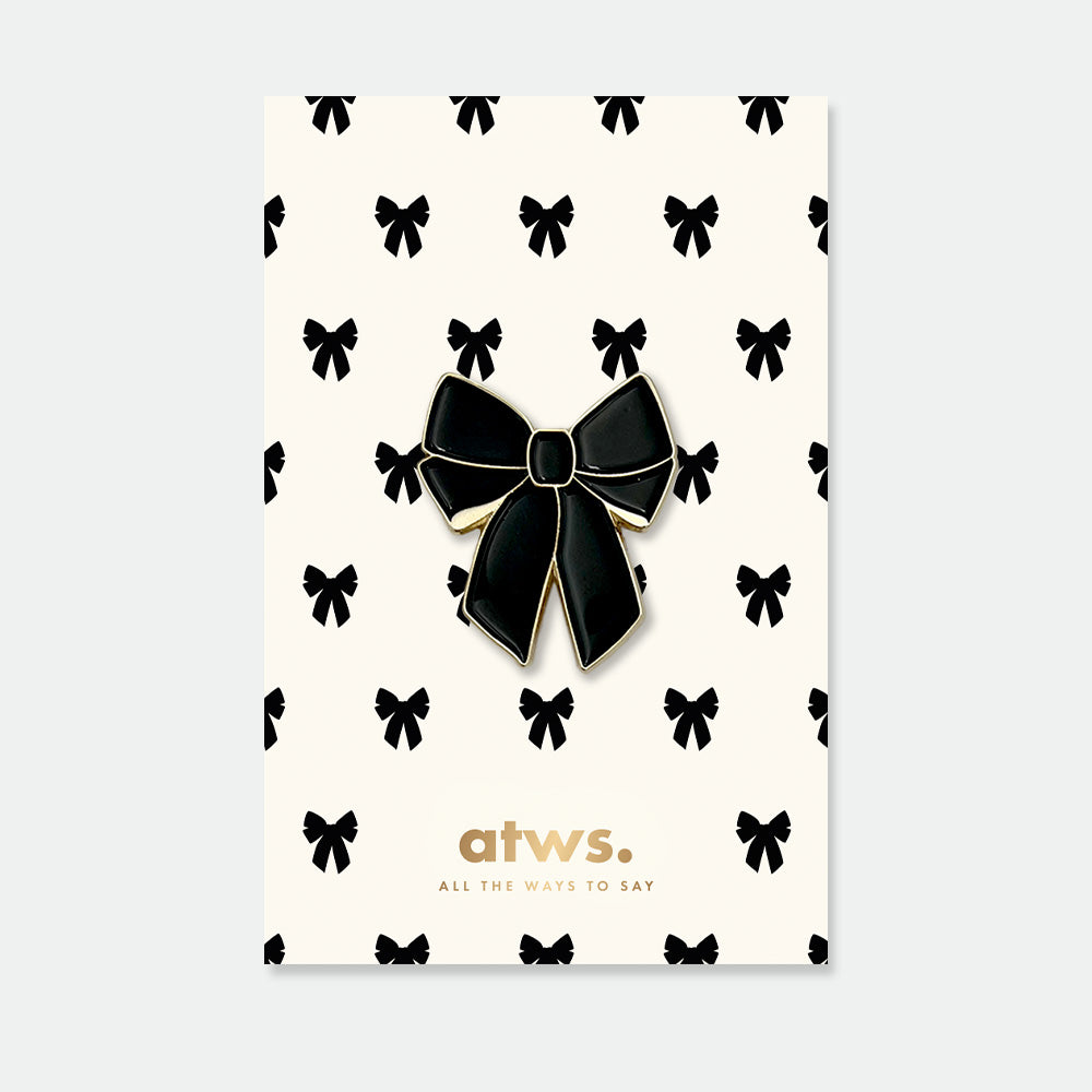 all-the-ways-to-say-black-bow-pin-schleife-emaille-schwarz image 1