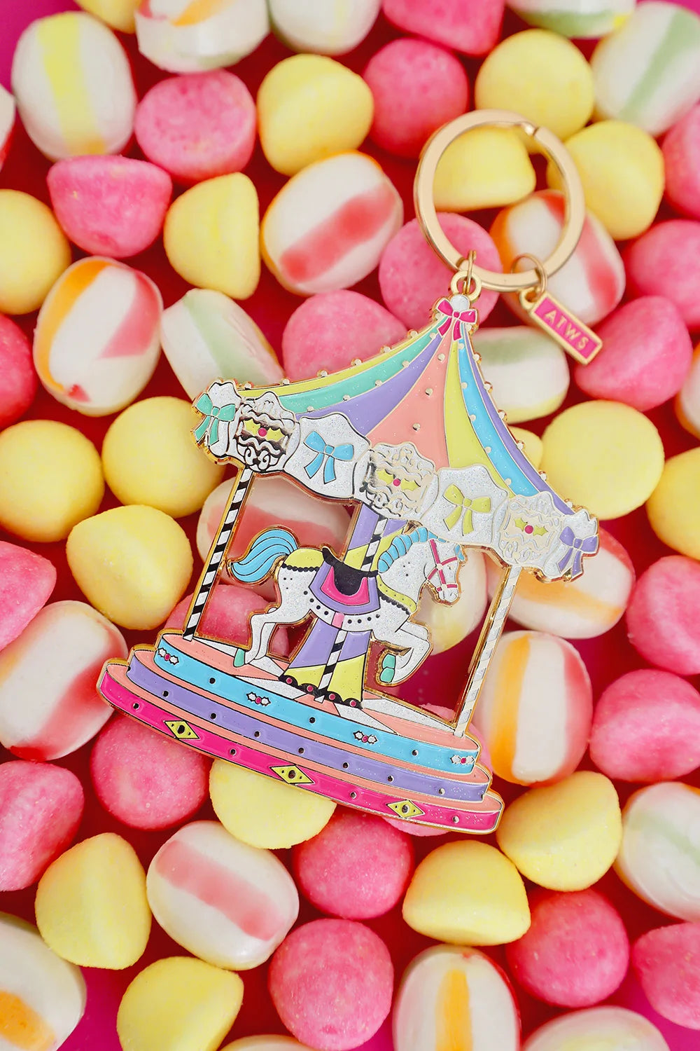 all-the-ways-to-say-merry-go-round-schl-sselanh-nger-karussell image 3