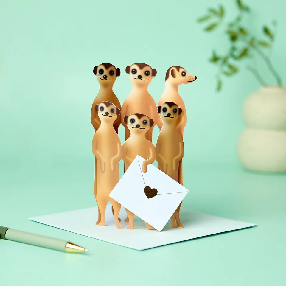 otter-house-special-delivery-meerkats-grusskarte-wildlife-3d image 1