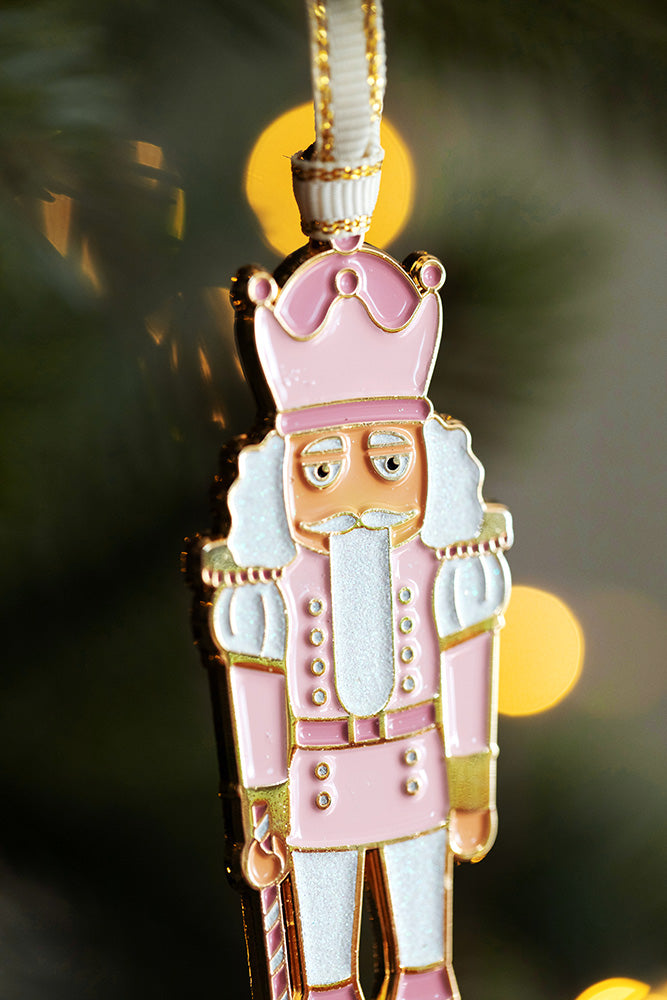 all-the-ways-to-say-nut-cracker-weihnachtsanh-nger-emaille-gold image 4