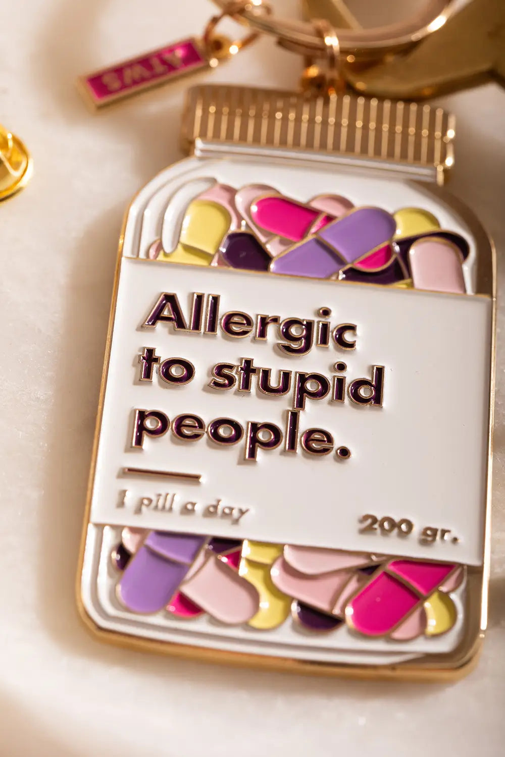 all-the-ways-to-say-allergic-to-schl-sselanh-nger-gold-emaille image 4