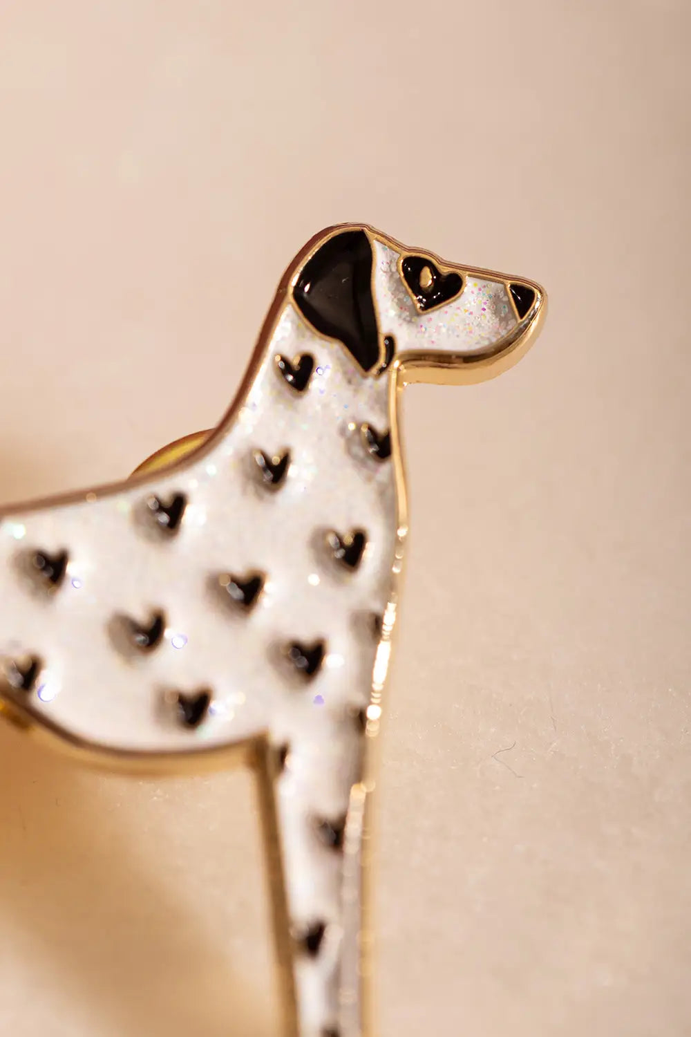 all-the-ways-to-say-dalmatian-emaille-pin-40x36-mm-gold image 3