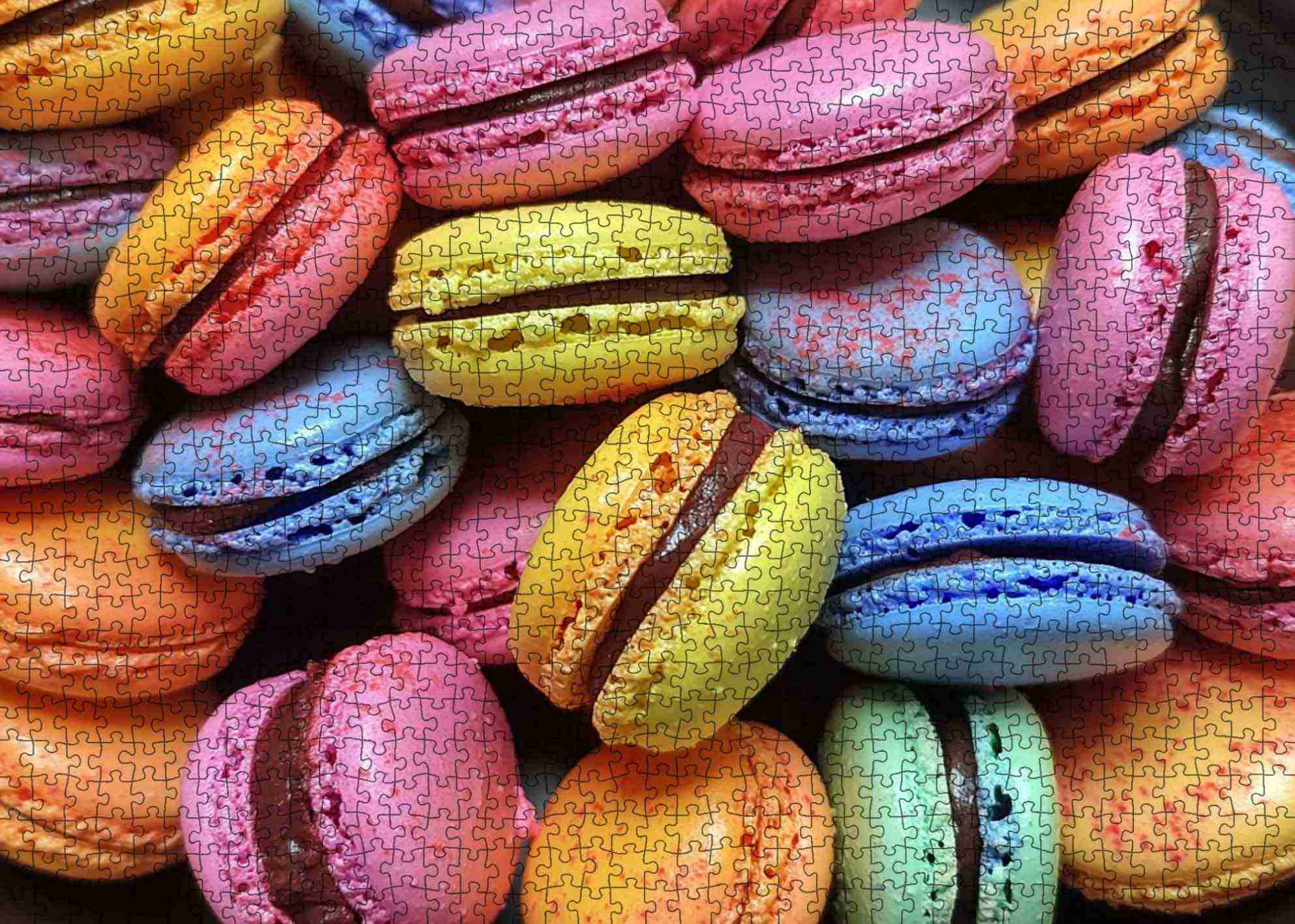 tucocoo-colorful-macarons-puzzle-1000-teile-dessert-motiv image 2