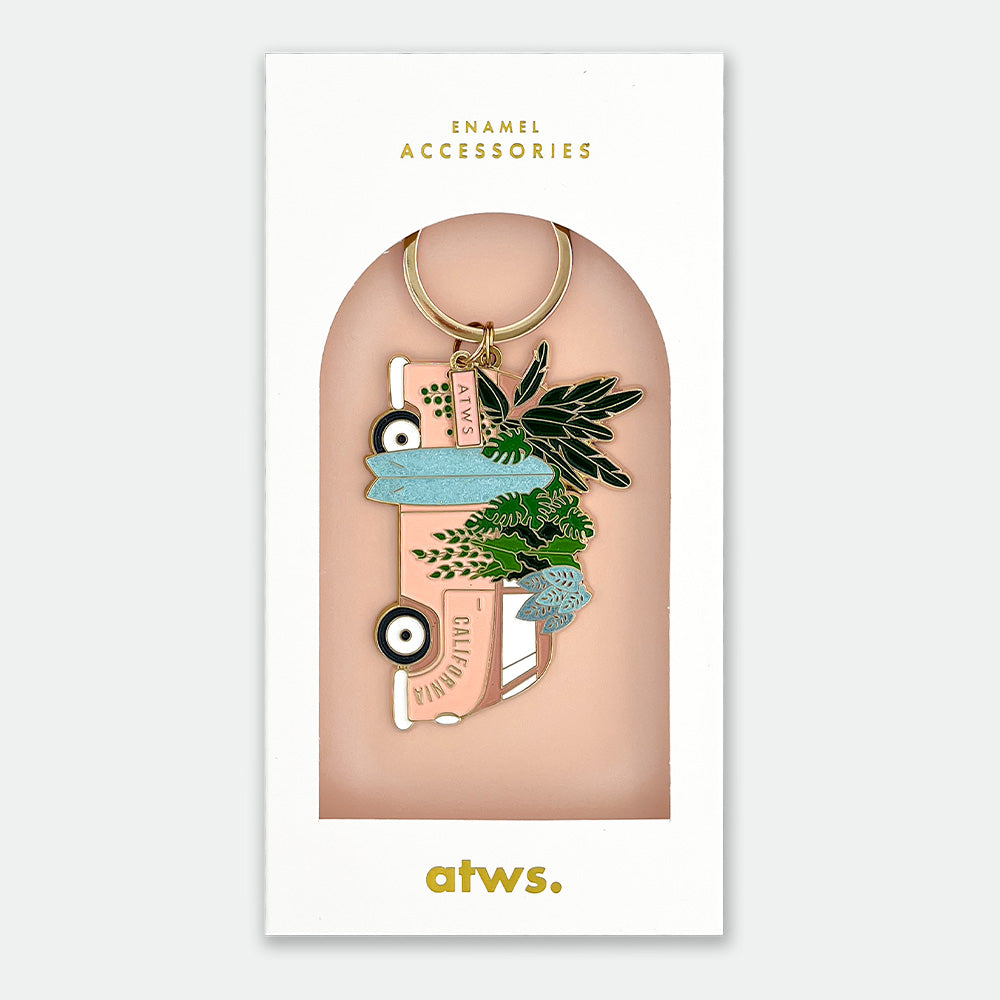 all-the-ways-to-say-surf-van-schl-sselanh-nger-emaille-gold-68mm image 1