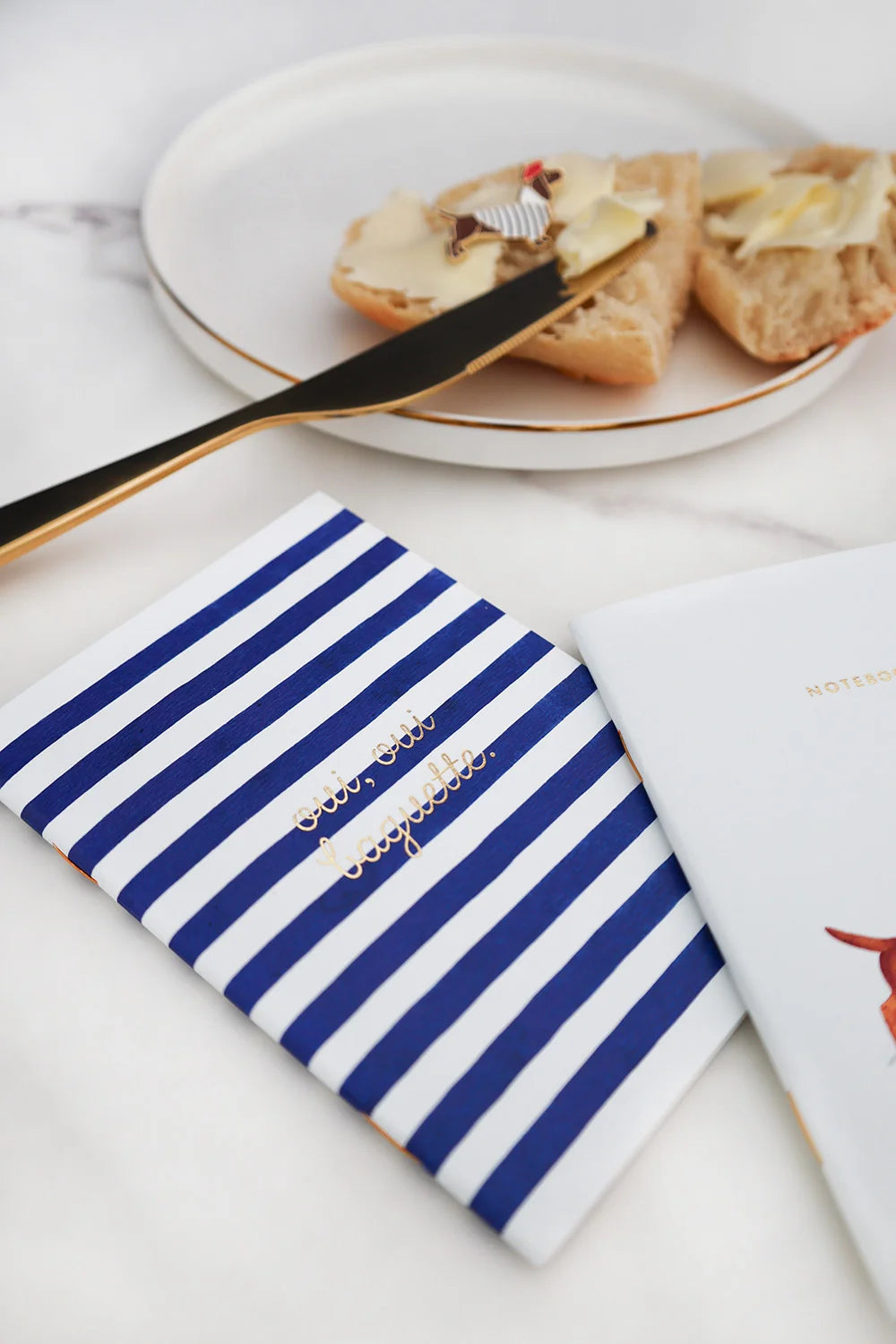 all-the-ways-to-say-oui-baguette-pocket-notebook-a6-duo-blanko image 4