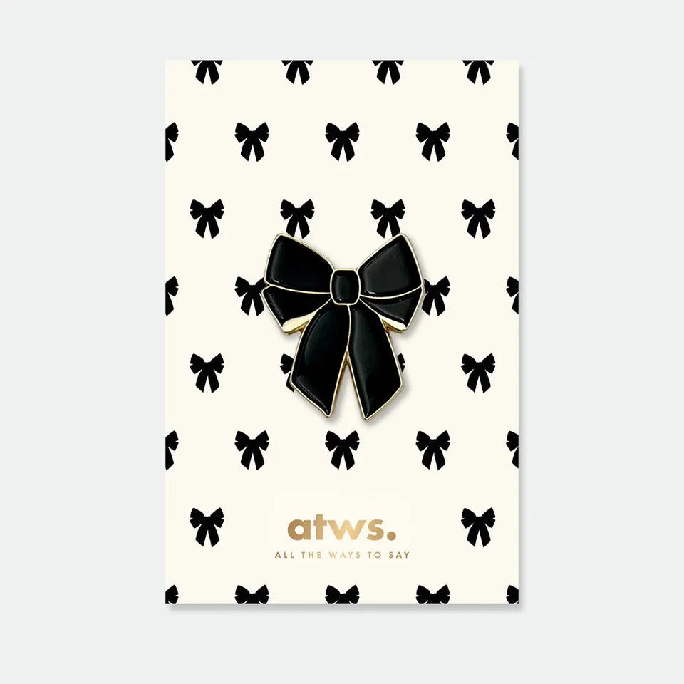 all-the-ways-to-say-black-bow-pin-schleife-emaille-schwarz image 1