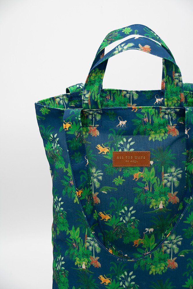 all-the-ways-to-say-wild-tote-bag-dschungel-recycled image 4