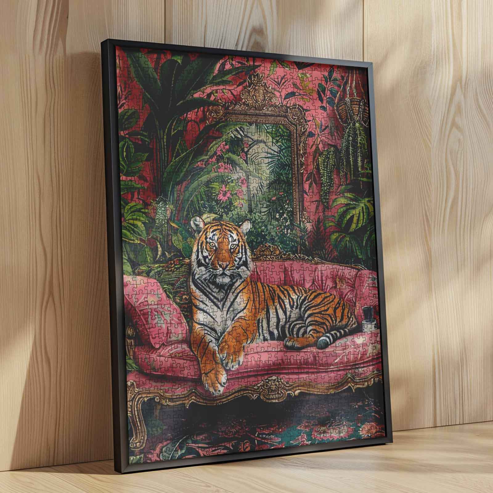 tucocoo-tiger-auf-samtsofa-puzzle-1000-teile-tiermotiv image 4