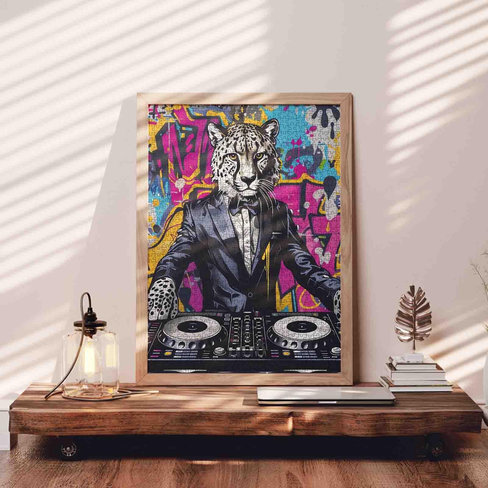 tucocoo-dj-leopard-graffiti-puzzle-1000-teile-leopard image 3