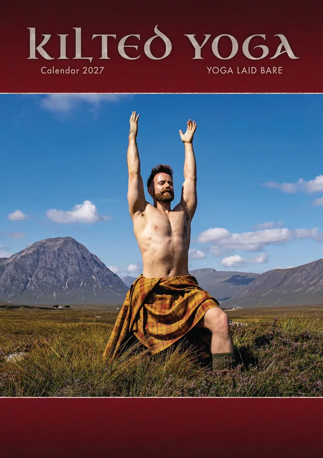 otter-house-kilted-yoga-wandkalender-2027-a3 image 1