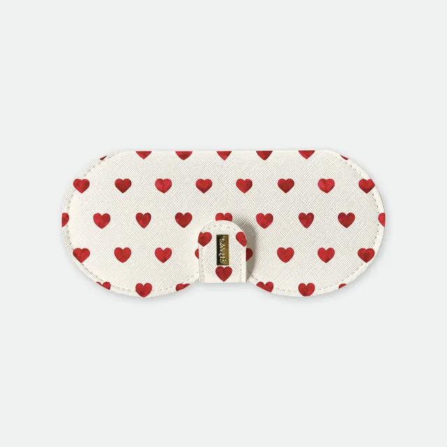 all-the-ways-to-say-clip-case-red-hearts-brillenetui-herzen image 1