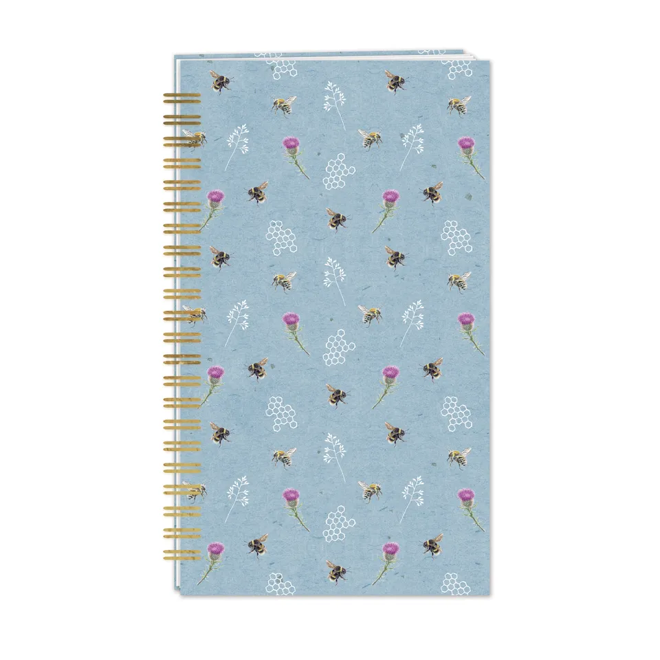 otter-house-rspb-in-the-wild-passwortbuch-biene-blumen image 1