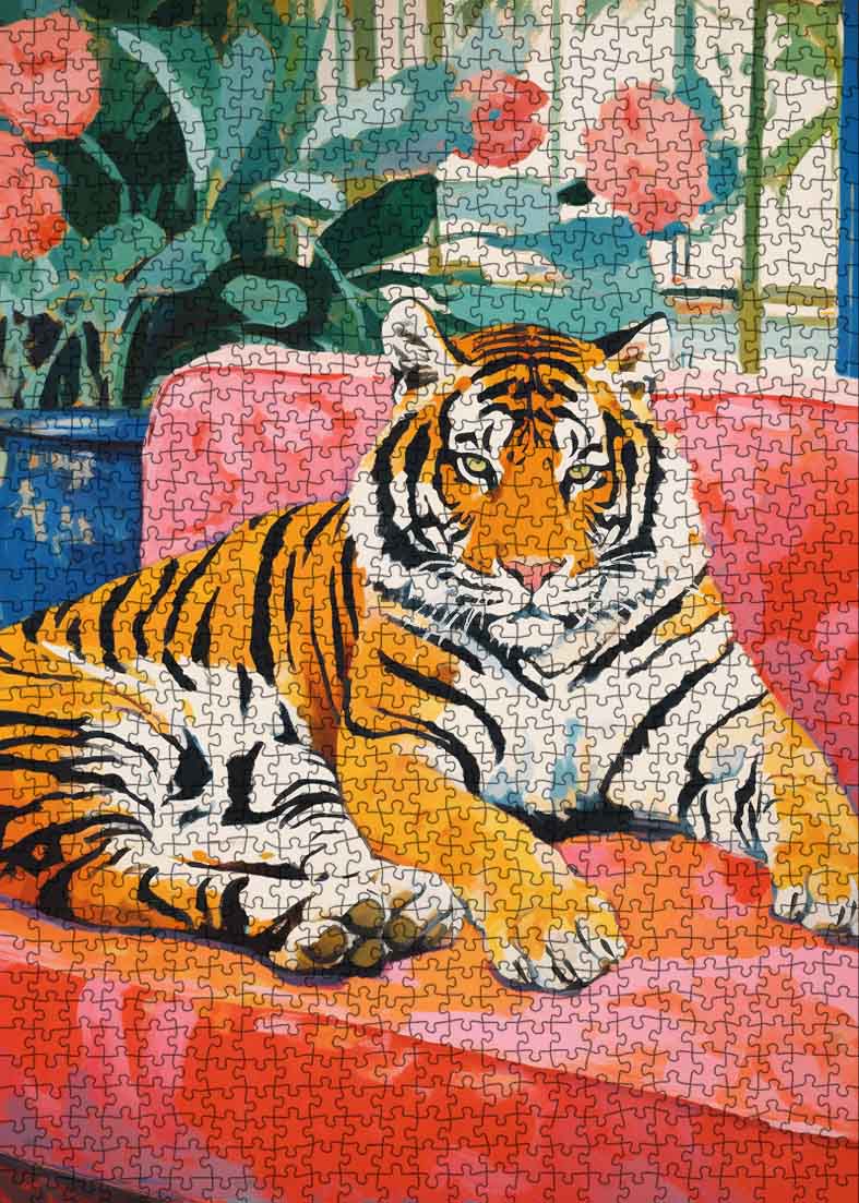 tucocoo-majestic-tiger-on-sofa-puzzle-1000-teile-tiere image 2