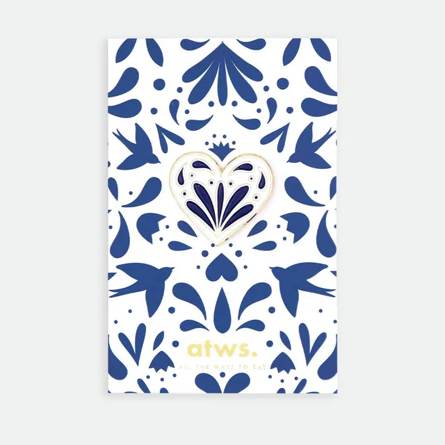 all-the-ways-to-say-pins-pin-blue-heart-blaues-herz-emaille image 1