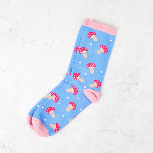 otter-house-sock-it-to-em-socken-xmas-fliegenpilz-1-paar image 1