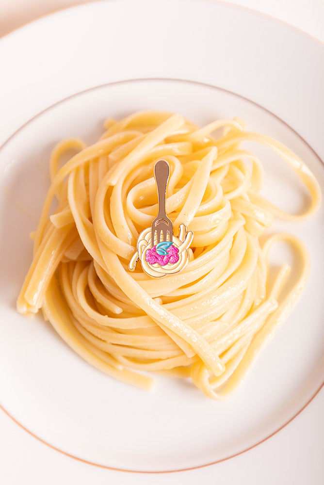 all-the-ways-to-say-fork-and-pasta-pin-emaille-23x27-mm image 2