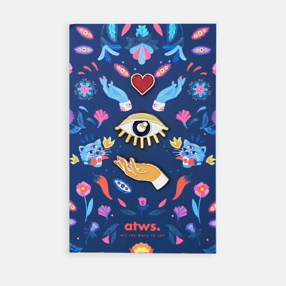 all-the-ways-to-say-heart-on-hand-xl-pin-hand-herz-gold image 1