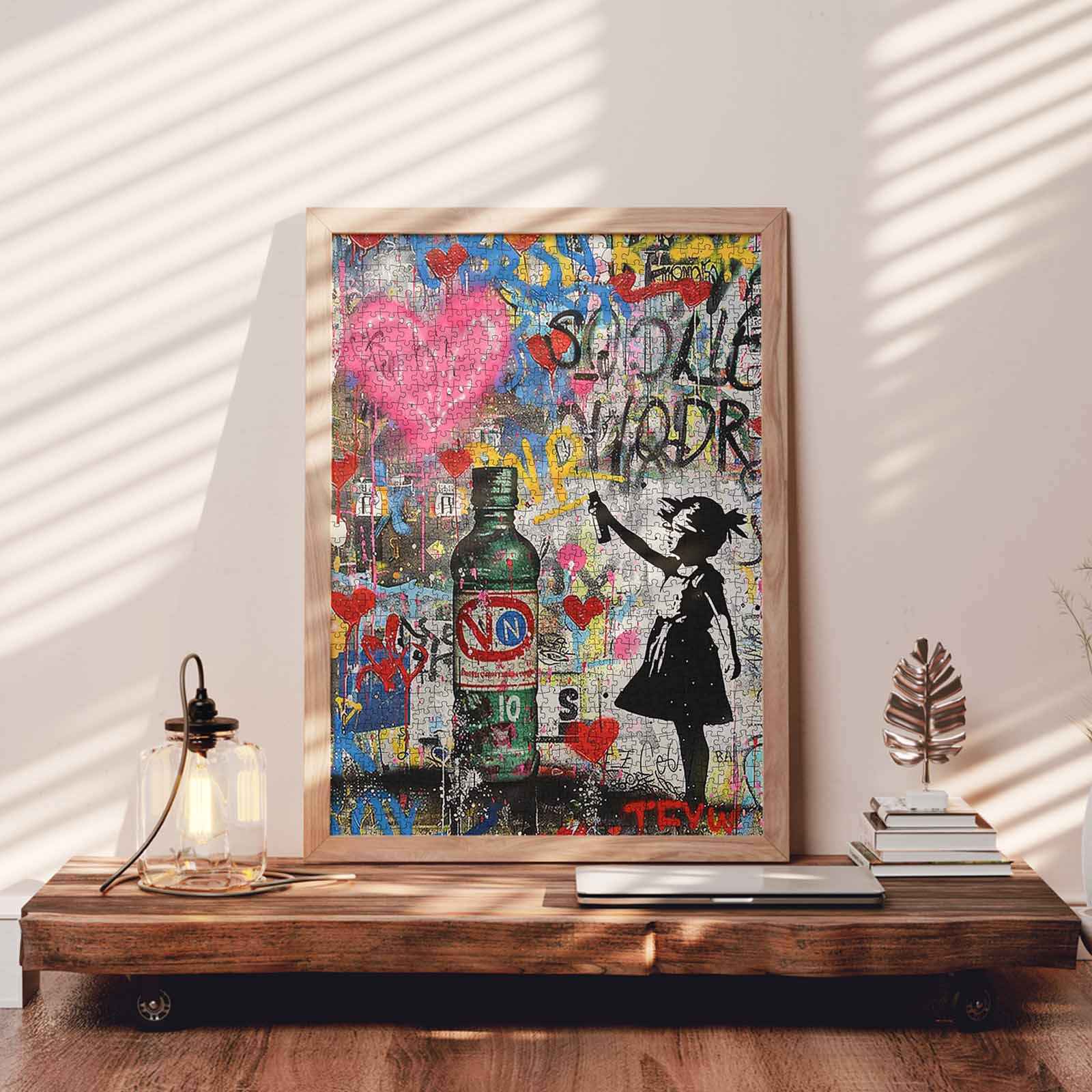 tucocoo-girl-with-spray-can-puzzle-1000-teile-graffiti image 3